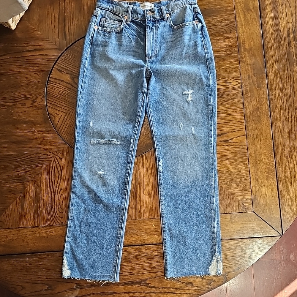 Sneek Peek Vintage High-rise Distressed Straight Leg Size 27